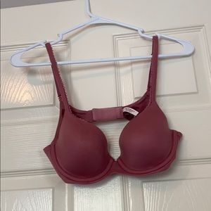 Victoria’s Secret lined Demi 34 B